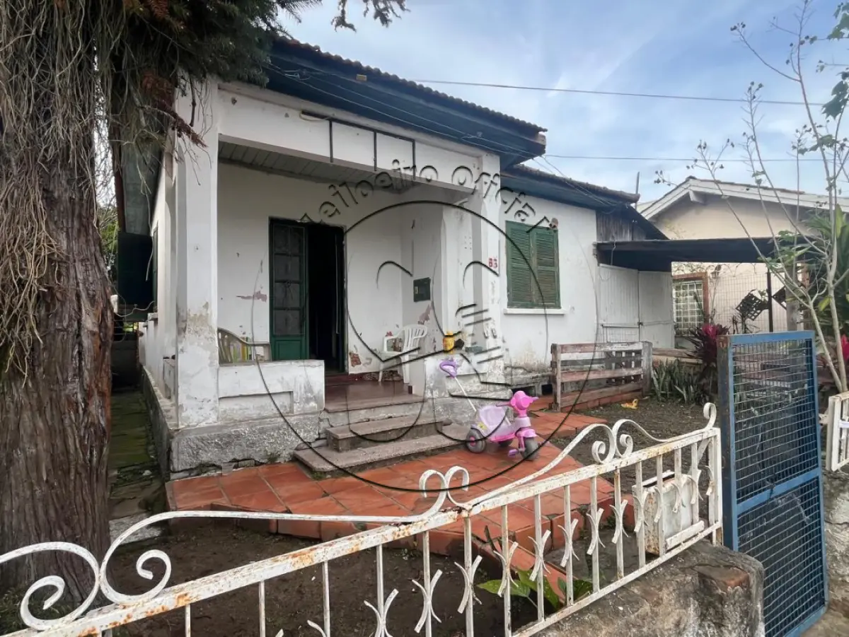 LOTE 006 - Terreno com 360,00m², uma casa de alvenaria, na Rua 25 de Agosto, em Candelária/RS