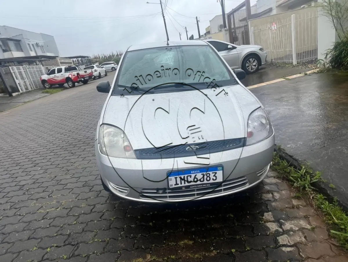 LOTE 006 - Automóvel FORD/FIESTA, ano/modelo: 2004/2005, placa IMC6J83