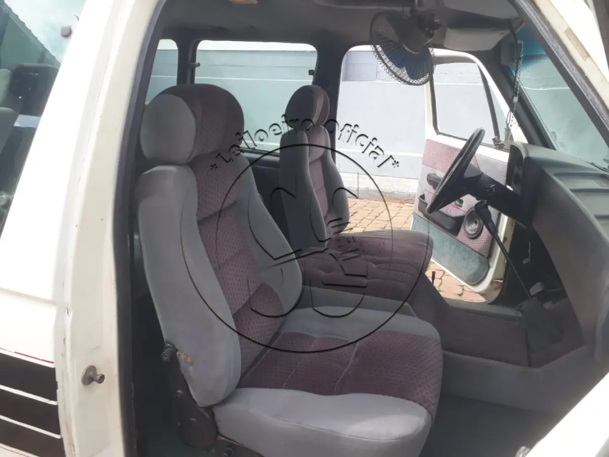LOTE 037 - Caminhonete GM/CHEVROLET D20 CUSTOM, ano/modelo: 1991/1991, placa: IIT0A96
