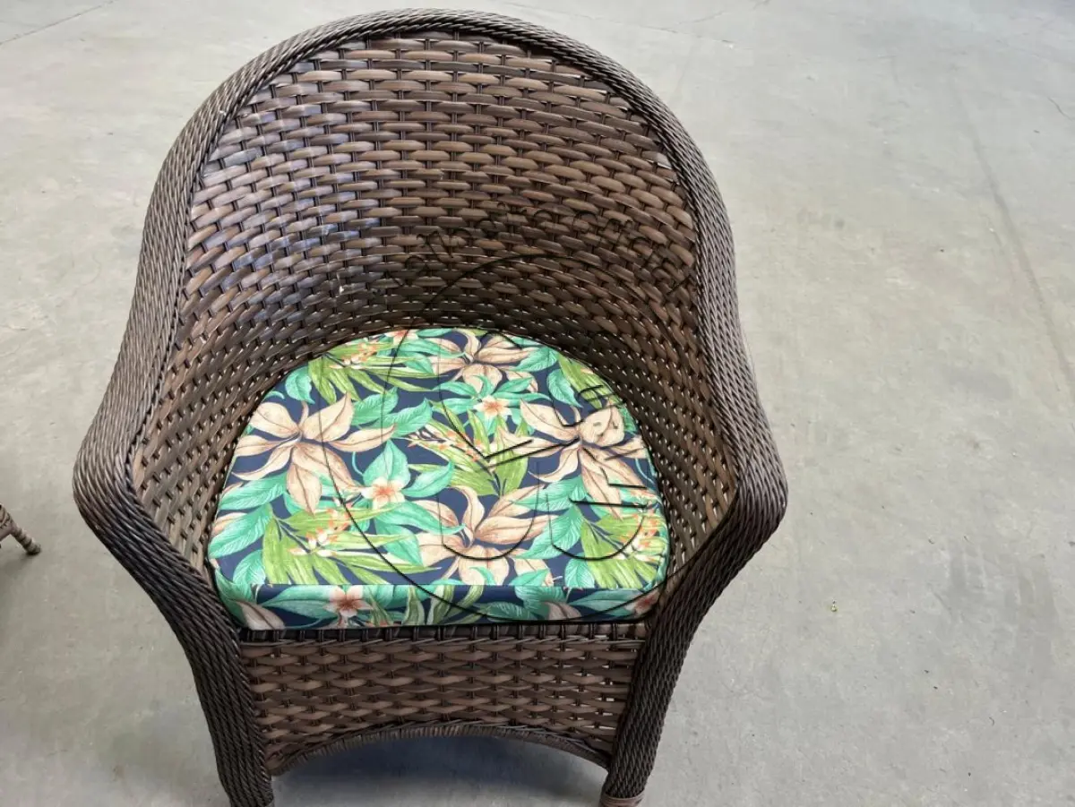 LOTE 003 - Conjunto 2 Poltronas Vime