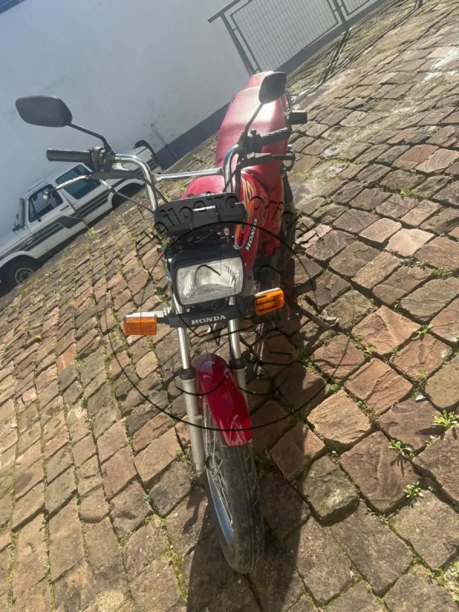 LOTE 039 - Motocicleta HONDA/CG 125 TITAN, ano/modelo: 1999/1999, placa: JYW7154