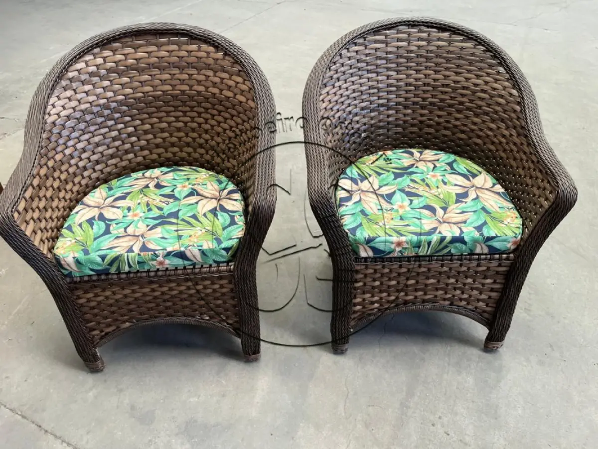 LOTE 003 - Conjunto 2 Poltronas Vime