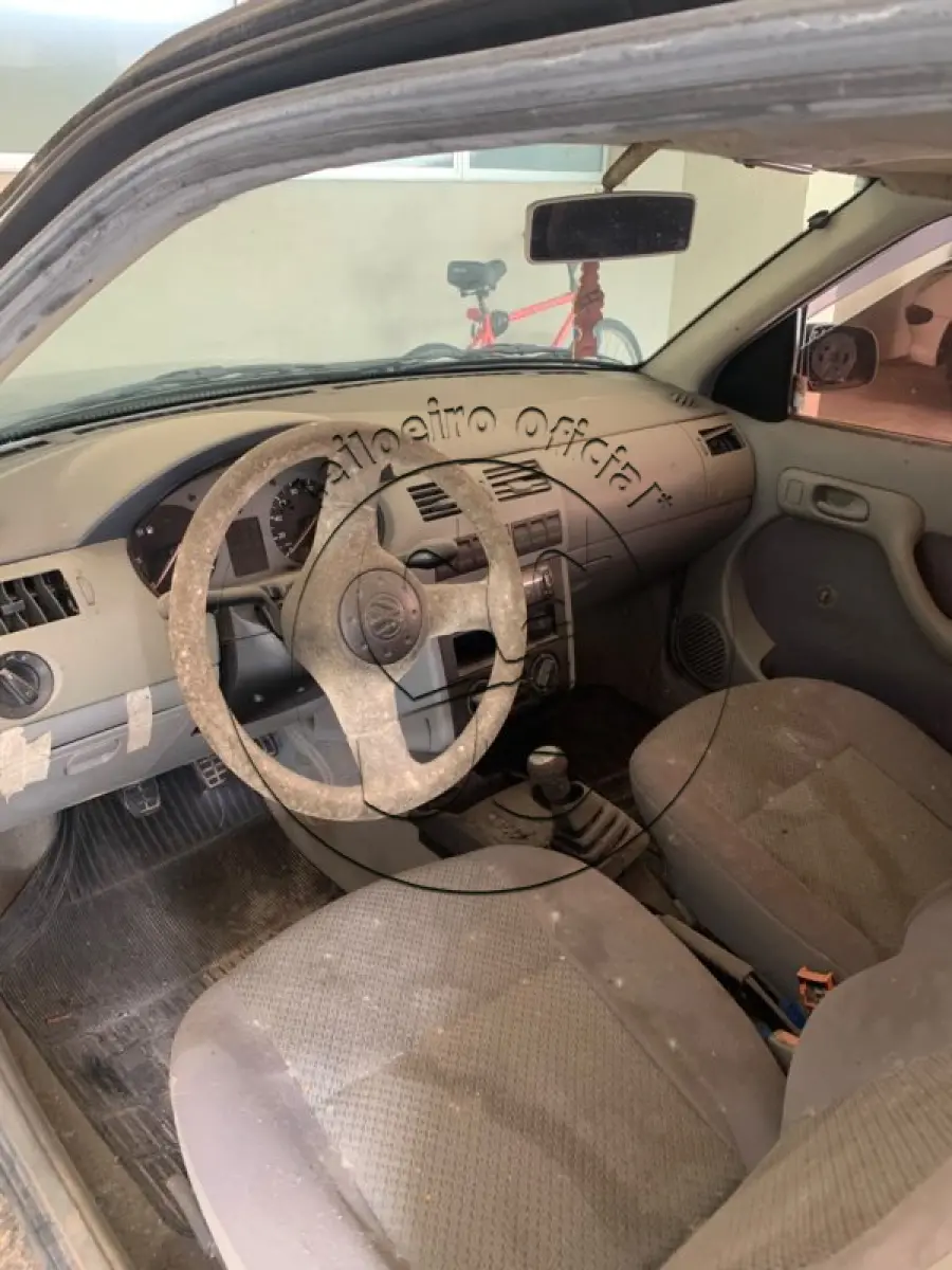 LOTE 021 - Automóvel VW/GOL 1.0, ano/modelo: 2001/2001, placa: IJX1818