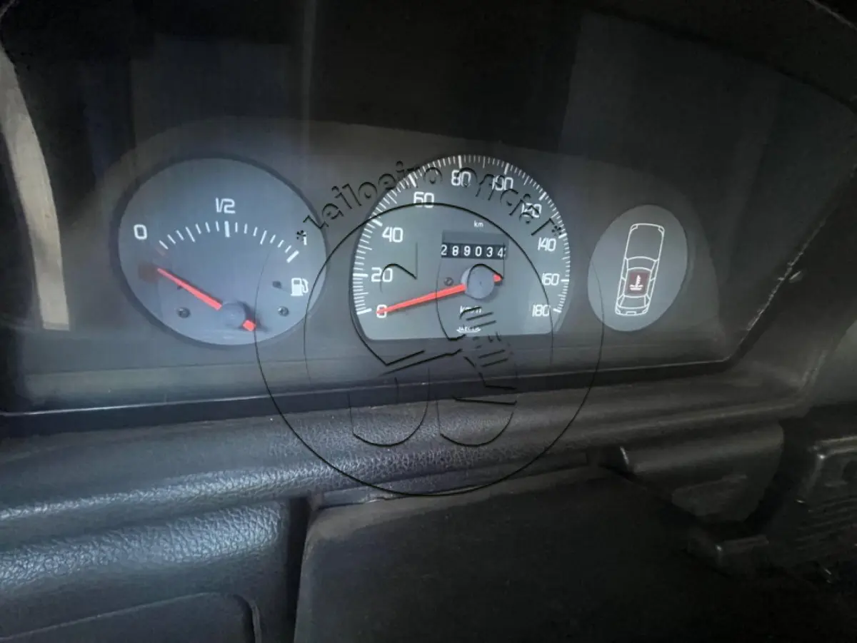 LOTE 032 - Automóvel FIAT/UNO MILLE EX, ano/modelo: 1999/1999, placa: IIY0711