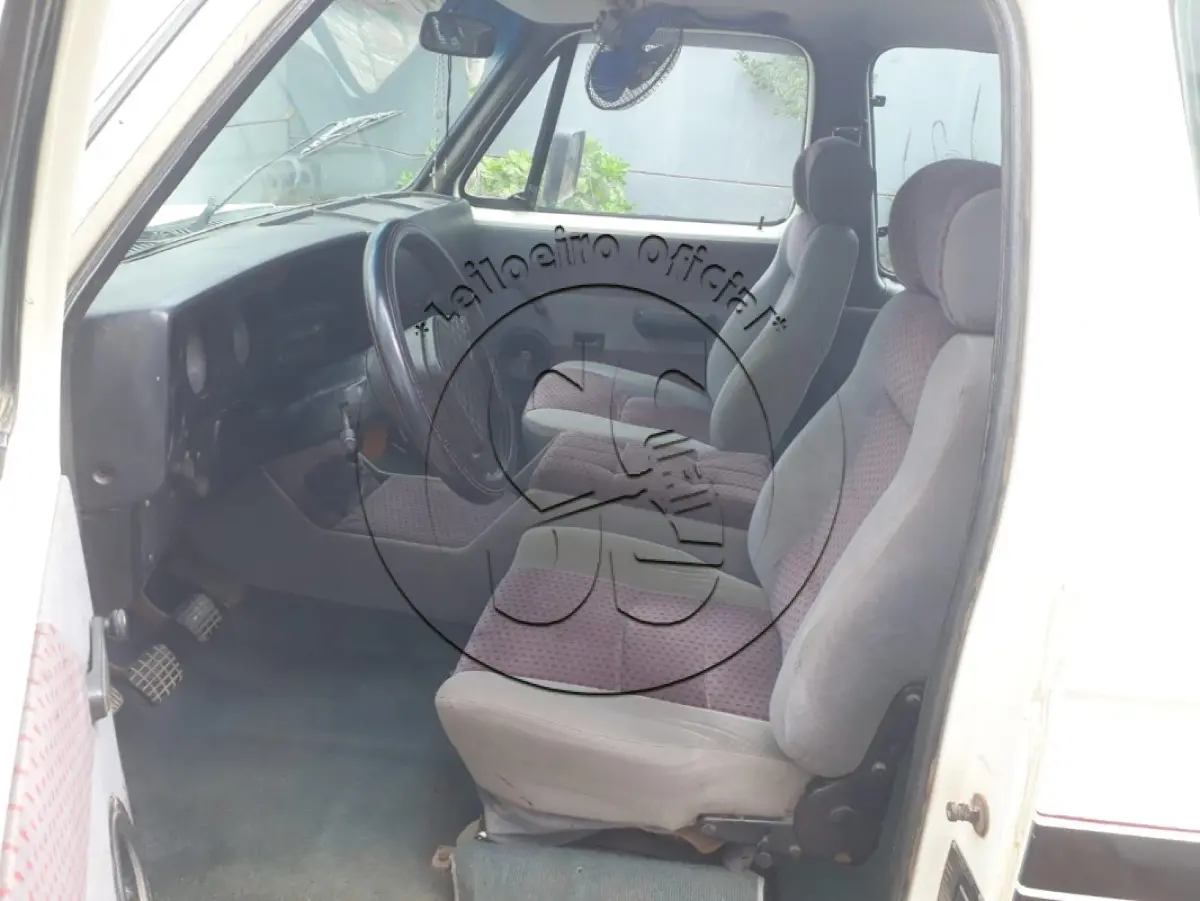 LOTE 037 - Caminhonete GM/CHEVROLET D20 CUSTOM, ano/modelo: 1991/1991, placa: IIT0A96