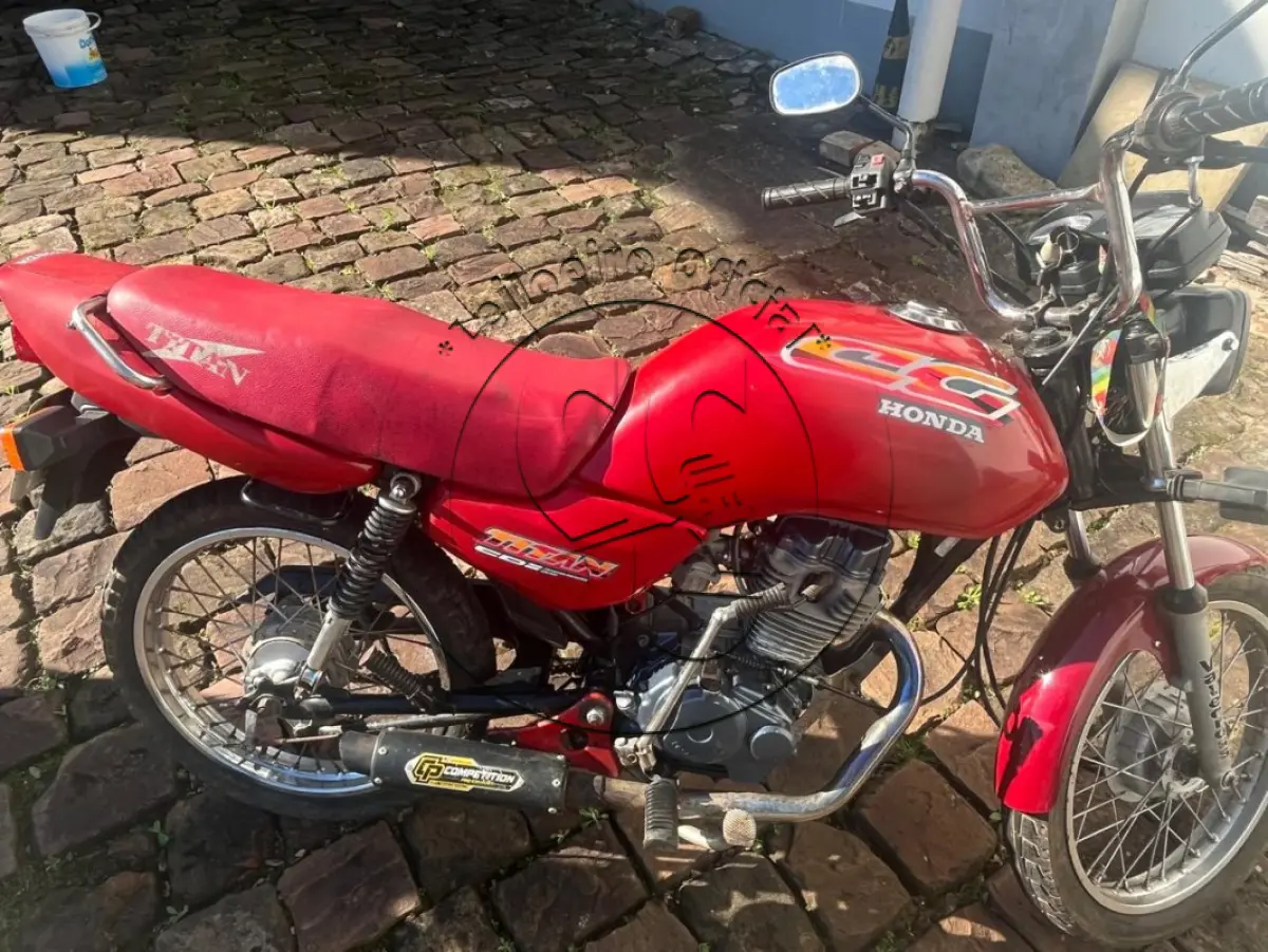 LOTE 039 - Motocicleta HONDA/CG 125 TITAN, ano/modelo: 1999/1999, placa: JYW7154