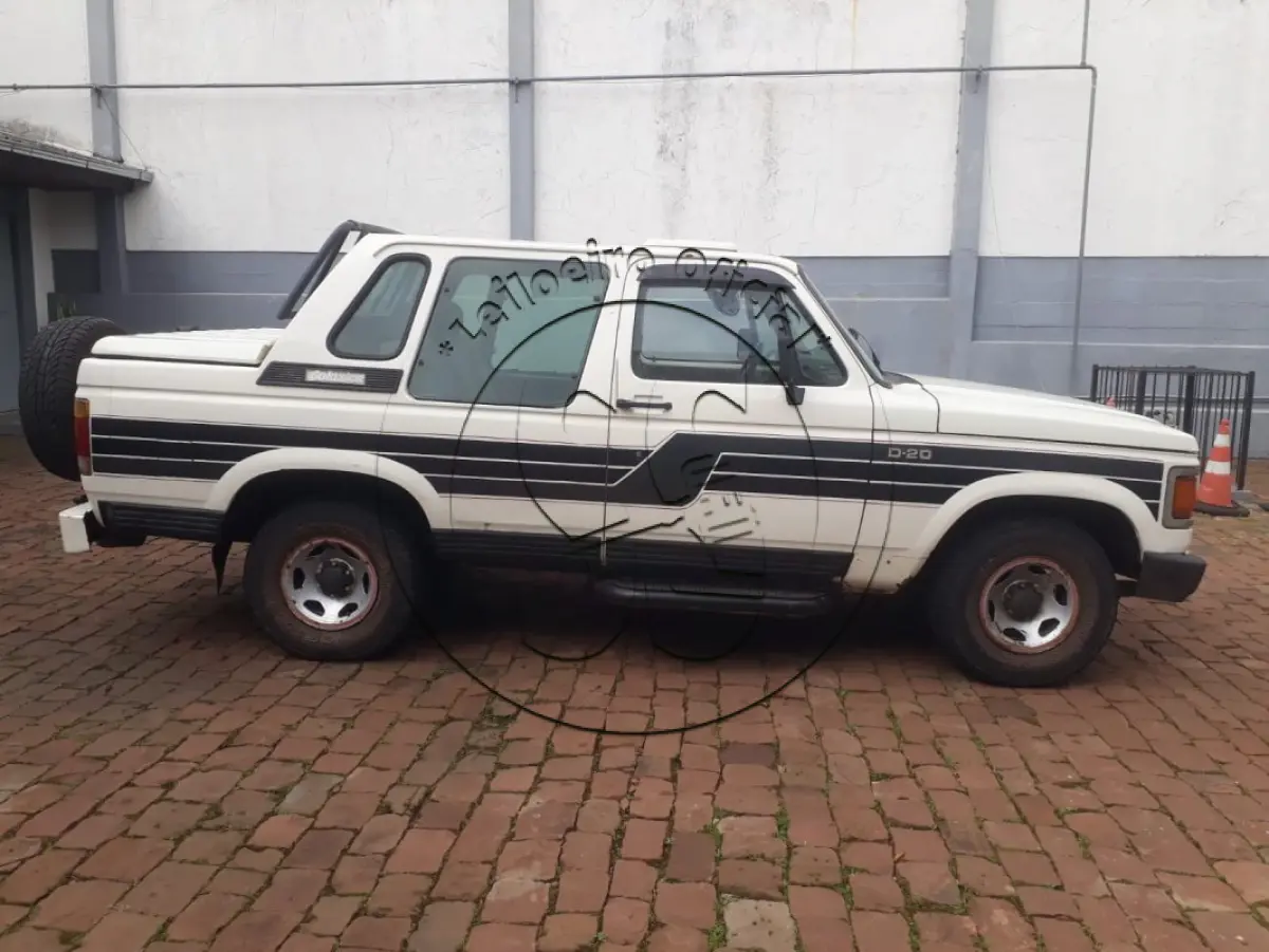 LOTE 037 - Caminhonete GM/CHEVROLET D20 CUSTOM, ano/modelo: 1991/1991, placa: IIT0A96