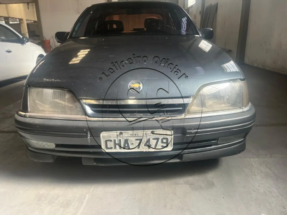 LOTE 005 - Automóvel GM/OMEGA GLS, ano/modelo: 1996/1997, placa: CHA7479