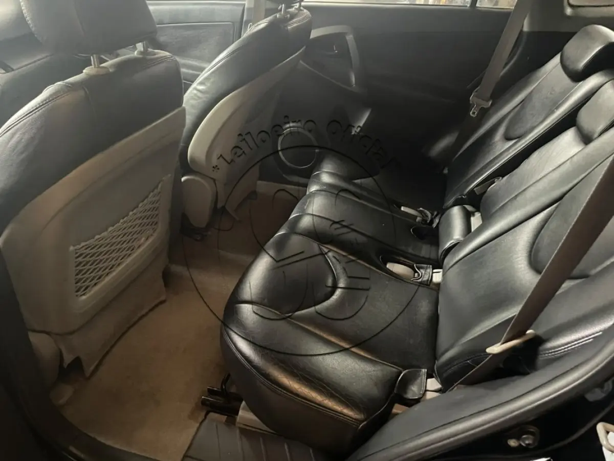 LOTE 025 - Camioneta I/TOYOTA RAV4, ano/modelo: 2006/2007, placa: INM9404