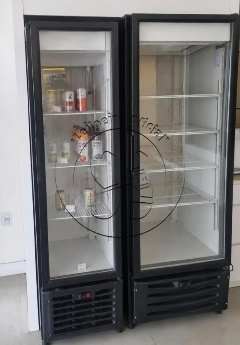 LOTE 103 - 02 Freezer vertical expositor, marca Venusfrio.