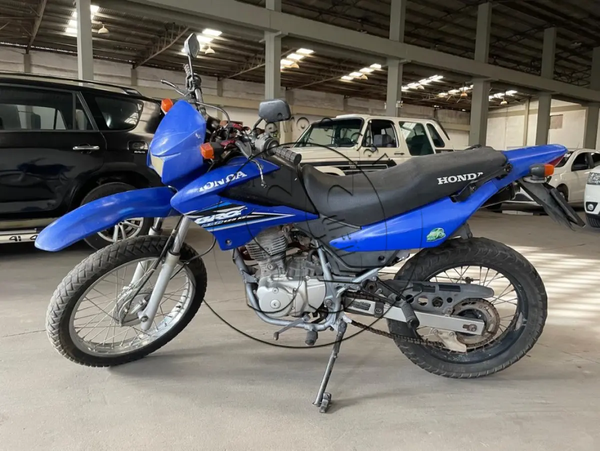 LOTE 029 - Motocicleta HONDA/NXR 125 Bros KS, ano/modelo 2004/2005, placa IMJ8I76