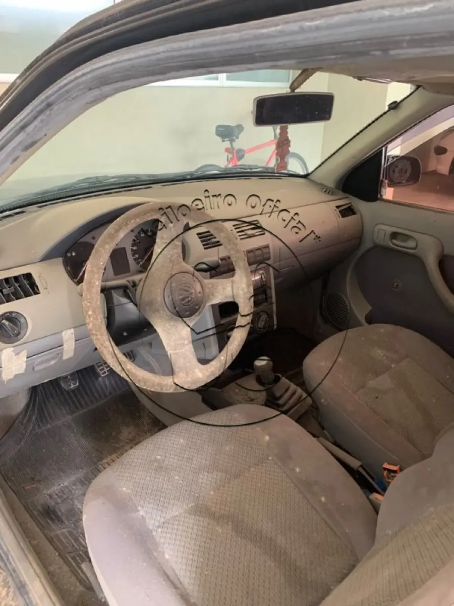 LOTE 021 - Automóvel VW/GOL 1.0, ano/modelo: 2001/2001, placa: IJX1818