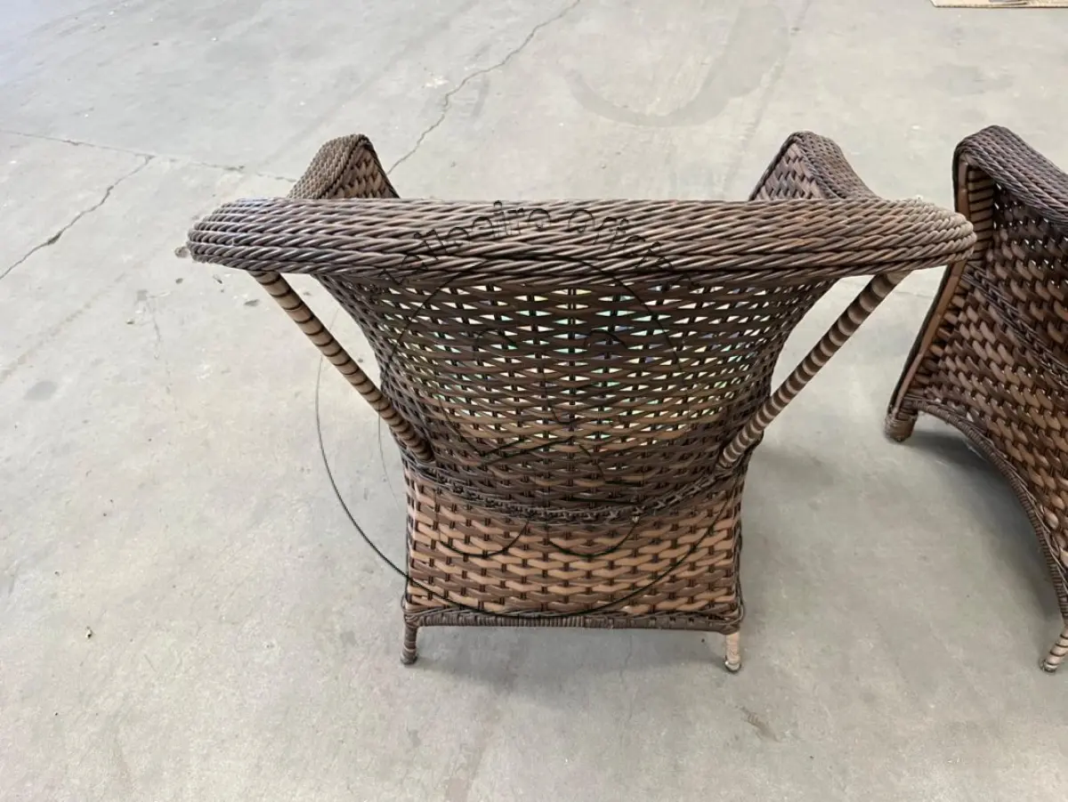 LOTE 003 - Conjunto 2 Poltronas Vime