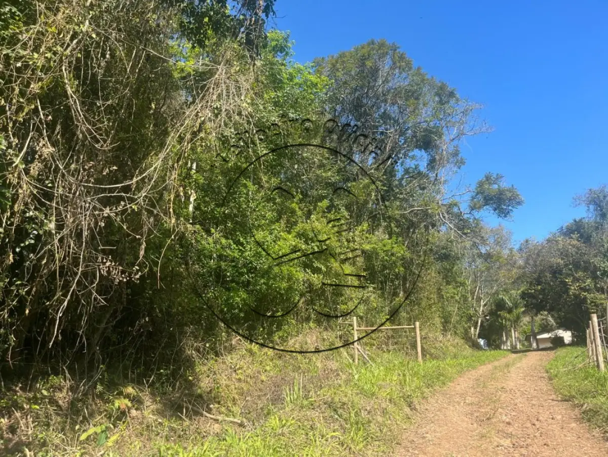 LOTE 009 - Fração de terras com área de 33.078,16m², em condomínio, município de Candelária/RS, lugar denominado Alto Passa Sete, na Sesmaria dos Mouras