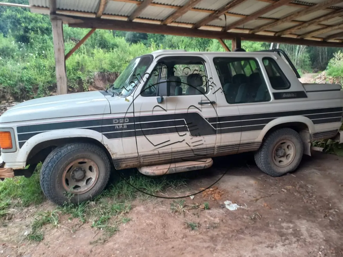 LOTE 037 - Caminhonete GM/CHEVROLET D20 CUSTOM, ano/modelo: 1991/1991, placa: IIT0A96