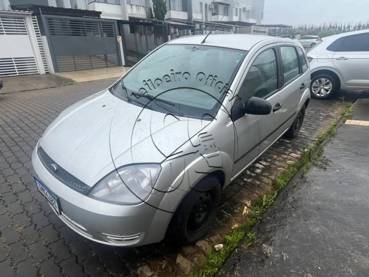 LOTE 006 - Automóvel FORD/FIESTA, ano/modelo: 2004/2005, placa IMC6J83