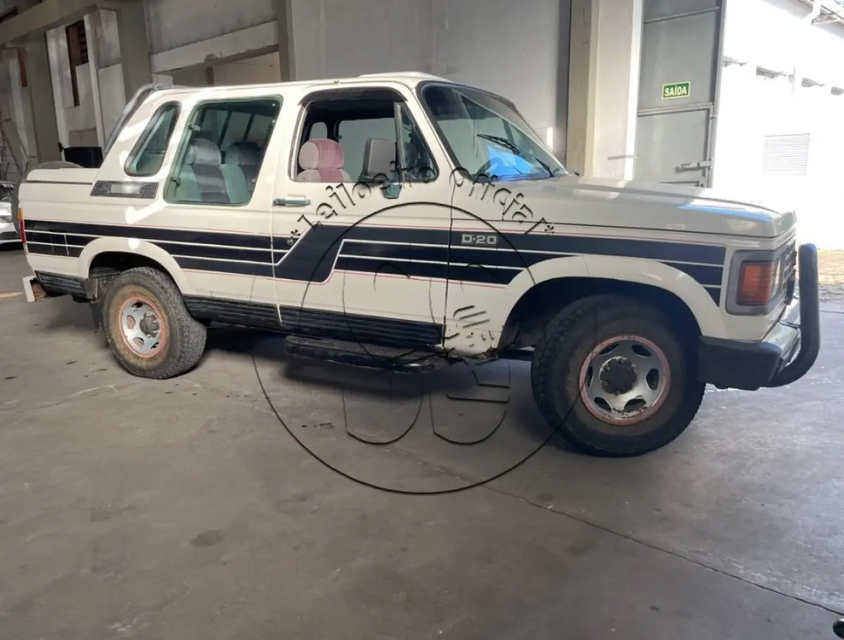 LOTE 037 - Caminhonete GM/CHEVROLET D20 CUSTOM, ano/modelo: 1991/1991, placa: IIT0A96