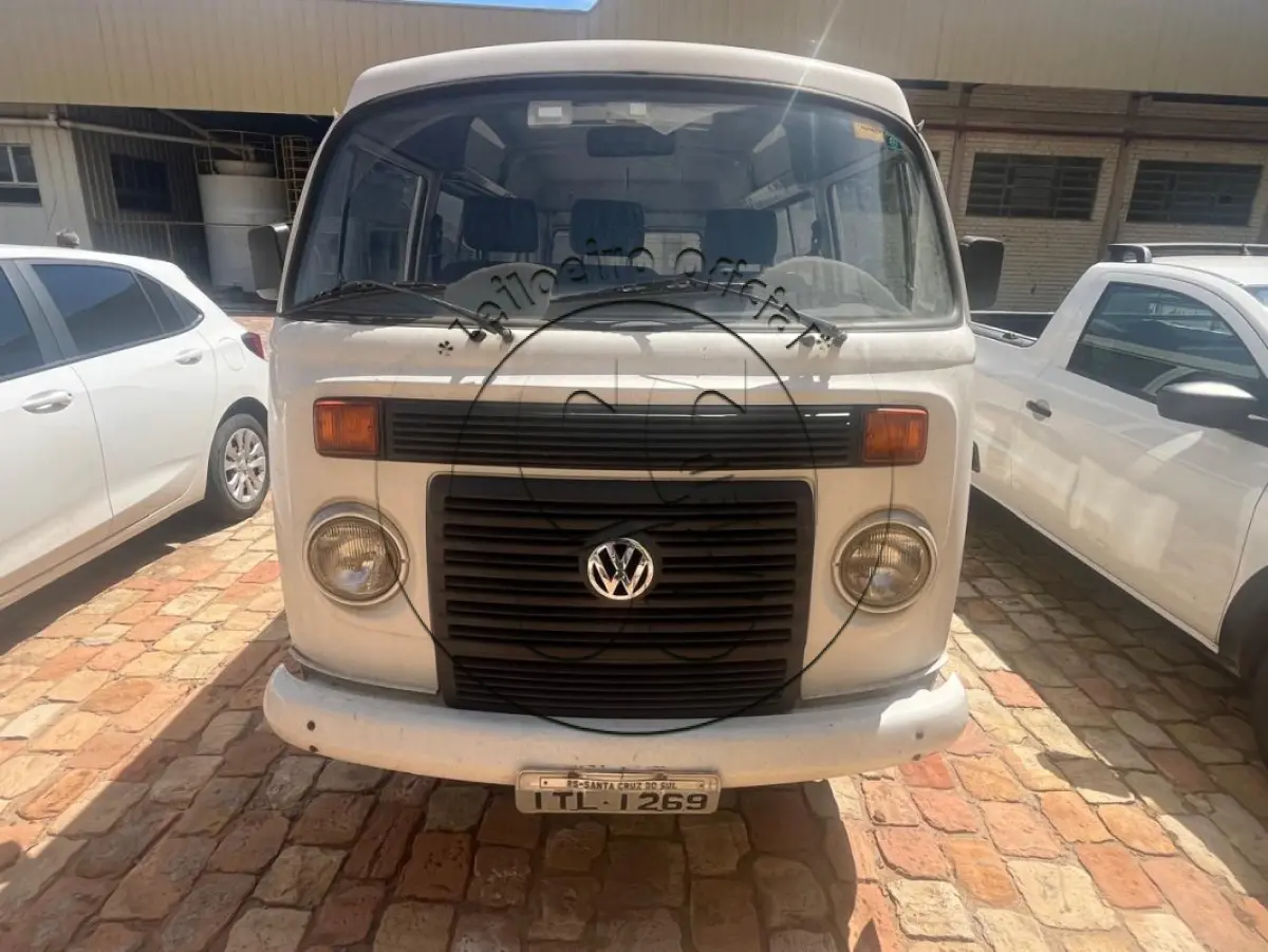LOTE 003 - Camioneta VW/Kombi, Espécie: Misto, ano/modelo 2012/2012
