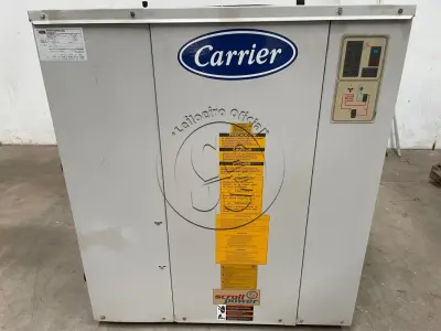 Resfriador de Liquidos Com condensação a ar Carrier Acqua Junior 10TR -  380V.