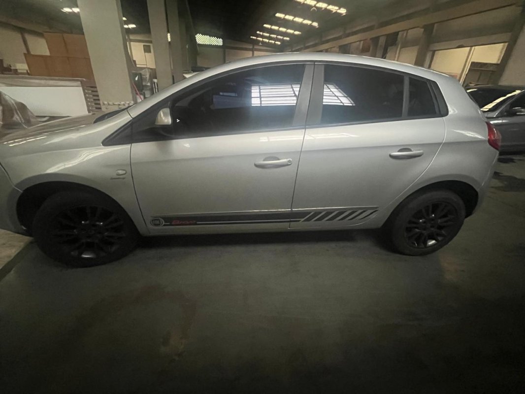LOTE 028 - Automóvel FIAT/BRAVO ESSENCE DUAL, ano/modelo 2012/2012, placa: ISX4J39