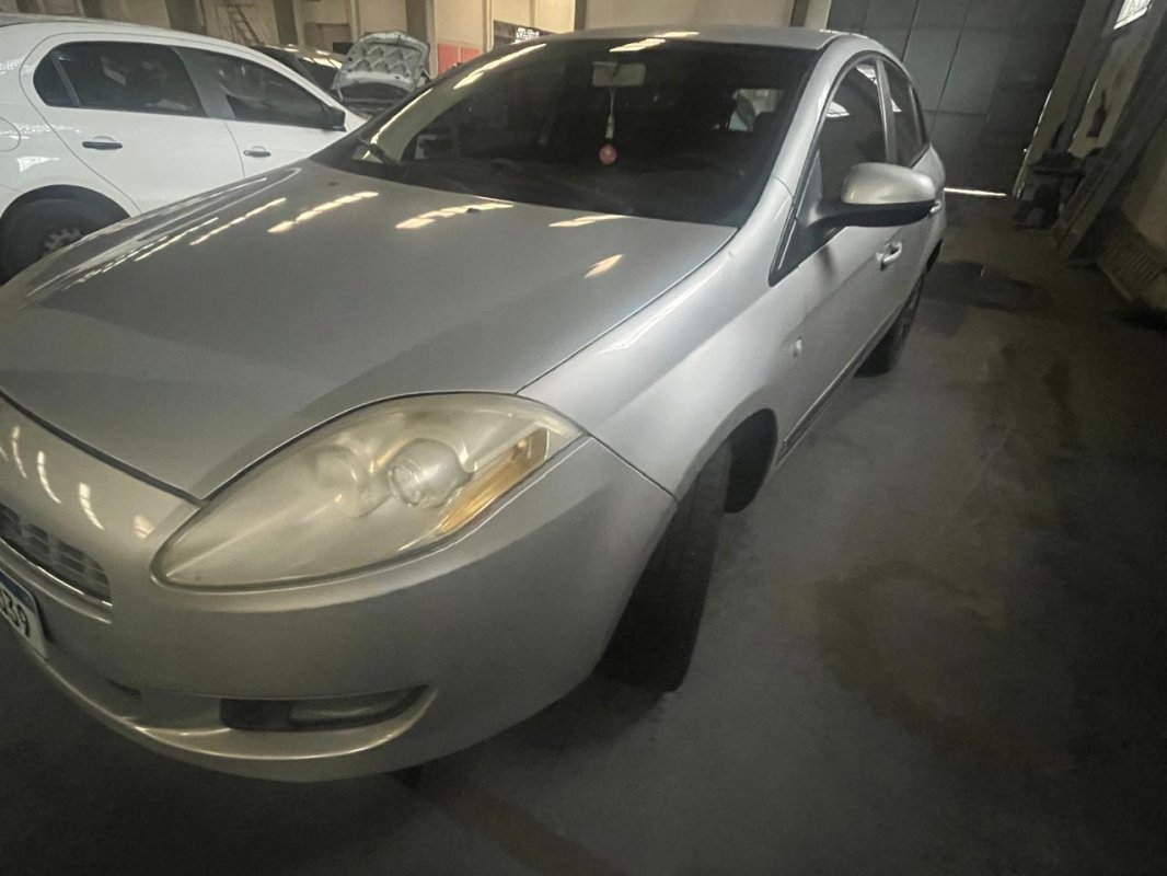LOTE 028 - Automóvel FIAT/BRAVO ESSENCE DUAL, ano/modelo 2012/2012, placa: ISX4J39