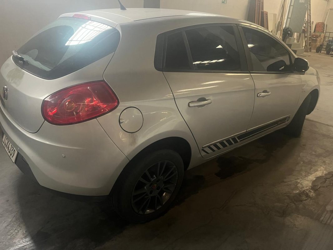 LOTE 028 - Automóvel FIAT/BRAVO ESSENCE DUAL, ano/modelo 2012/2012, placa: ISX4J39