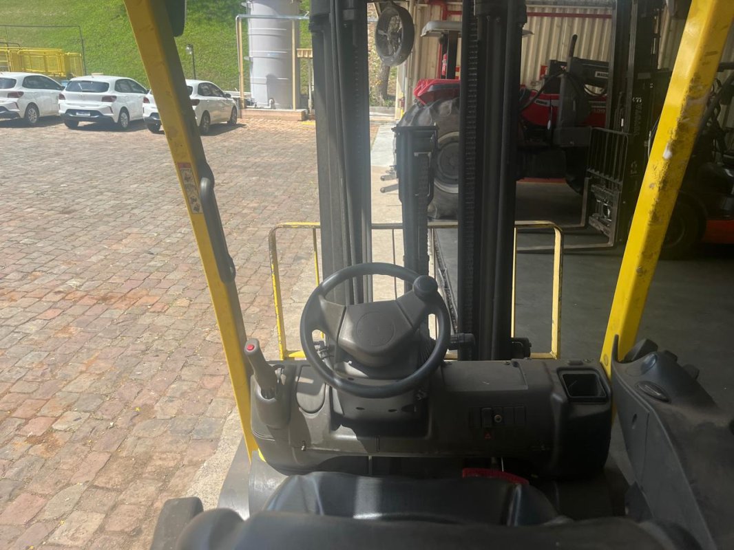 LOTE 010 - Empilhadeira marca HYSTER, modelo H60XT