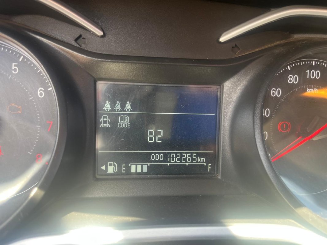LOTE 007 - Automóvel CHEV/ONIX 10MT LT1, ano/modelo 2022/2023