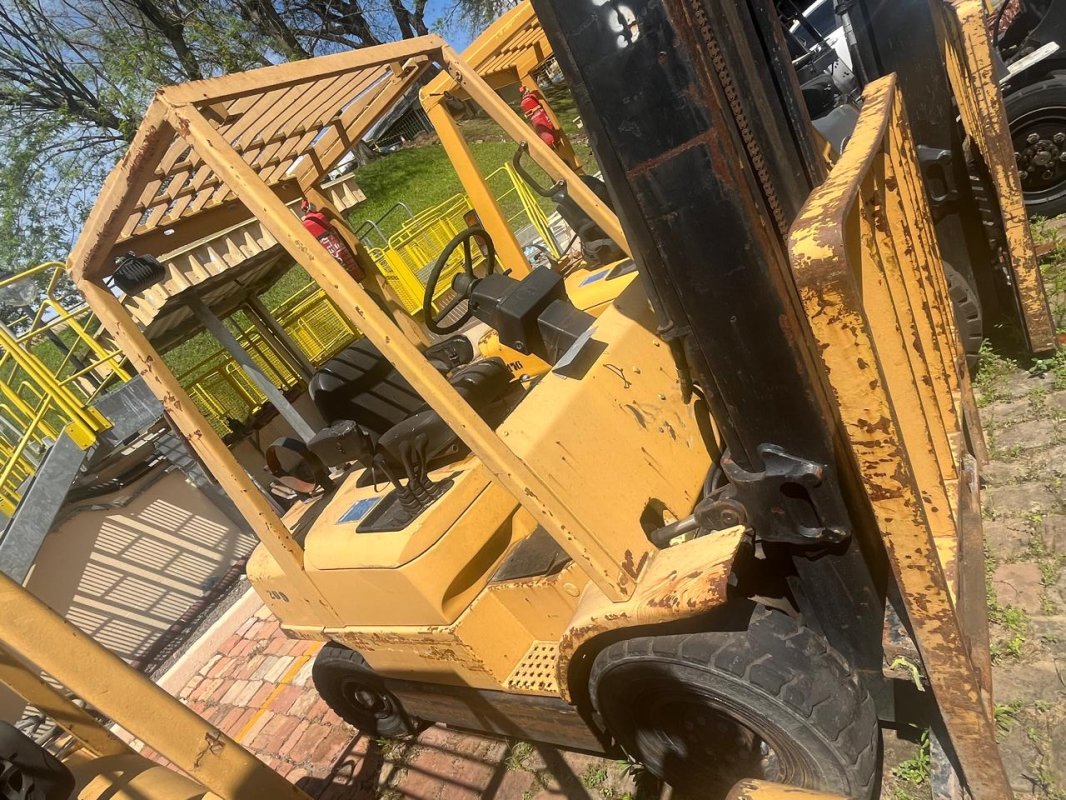 LOTE 013 - Empilhadeira marca HYSTER, modelo H 50 XM
