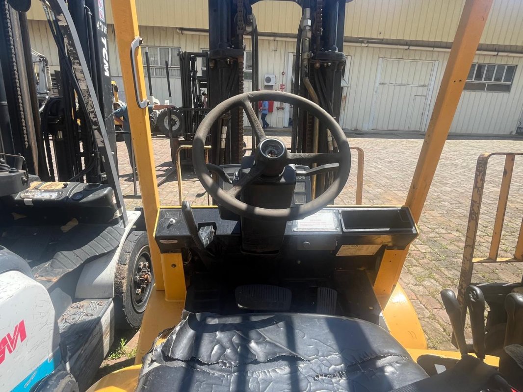 LOTE 012 - Empilhadeira marca HYSTER, modelo H 50 XM