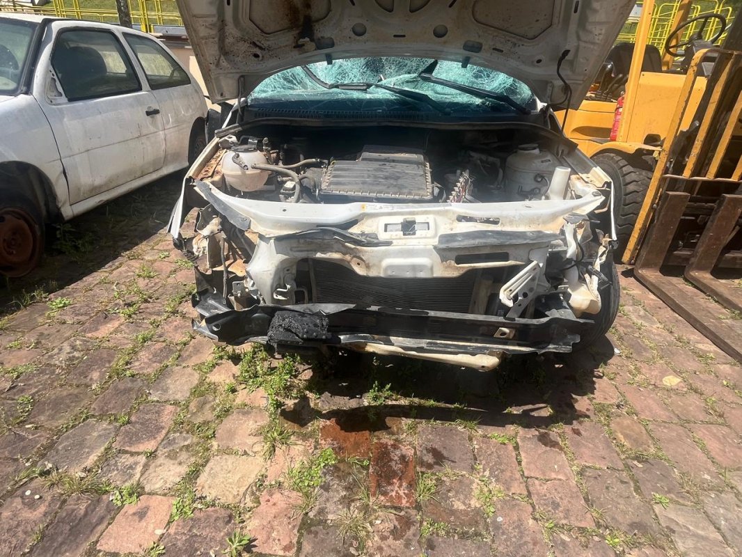 LOTE 005 - Caminhonete VW/SAVEIRO CS RB MF 1.6 8V, ano/modelo 2024/2025