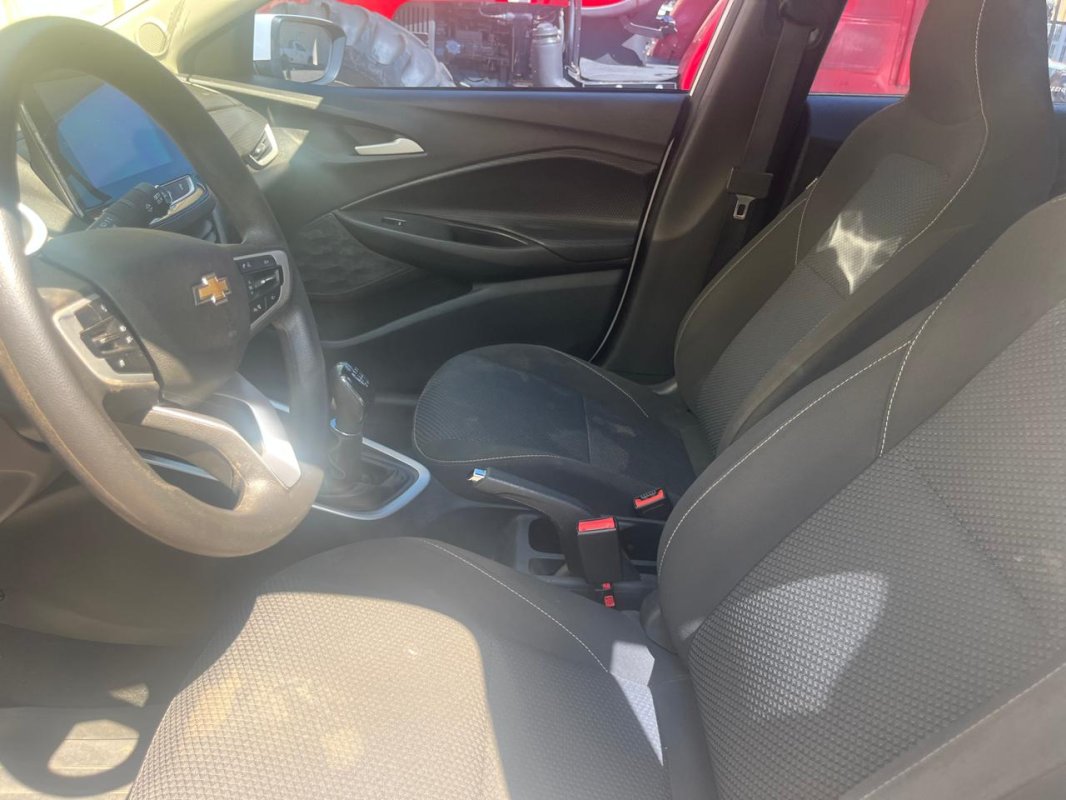 LOTE 007 - Automóvel CHEV/ONIX 10MT LT1, ano/modelo 2022/2023
