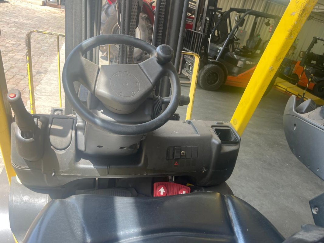 LOTE 010 - Empilhadeira marca HYSTER, modelo H60XT